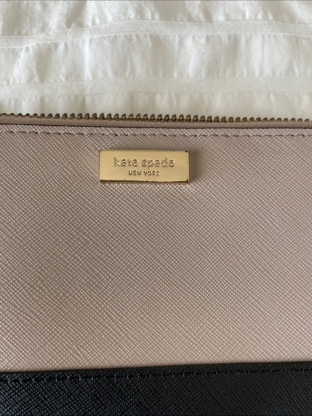 Kate Spade Wallet - Picture 2 of 10